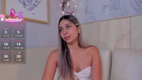 Sophie online show from 05/22/26, 01:50