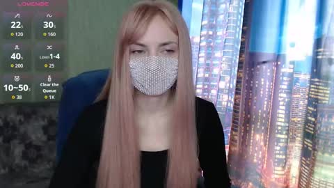 Snapshot of sophieblackwood chatting on 03/22/26, 08:40 Sophie online show from 03/22/26, 08:40