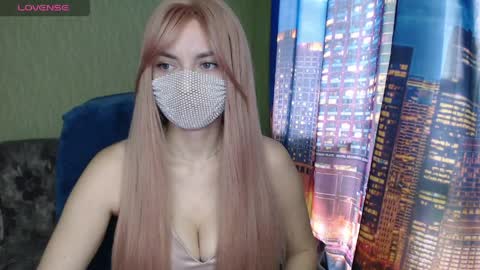 Snapshot of sophieblackwood chatting on 03/30/26, 08:48 Sophie online show from 03/30/26, 08:48