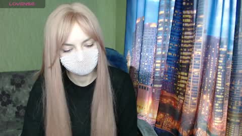 Snapshot of sophieblackwood chatting on 04/09/26, 08:20 Sophie online show from 04/09/26, 08:20