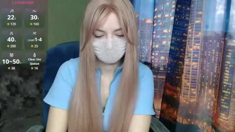 Snapshot of sophieblackwood chatting on 04/14/26, 08:42 Sophie online show from 04/14/26, 08:42