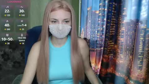 Snapshot of sophieblackwood chatting on 04/22/26, 08:39 Sophie online show from 04/22/26, 08:39