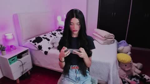 Snapshot of sophiecornett chatting on 10/01/25, 01:55    online show from 10/01/25, 01:55