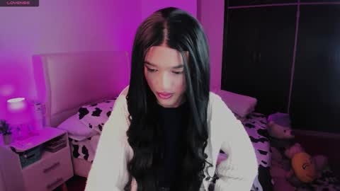 Snapshot of sophiecornett chatting on 10/28/25, 02:26    online show from 10/28/25, 02:26