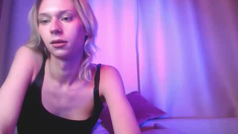 sophiediamond_x online show from 10/09/25, 06:17