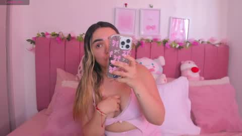 sophiee rosee online show from 04/19/26, 08:11