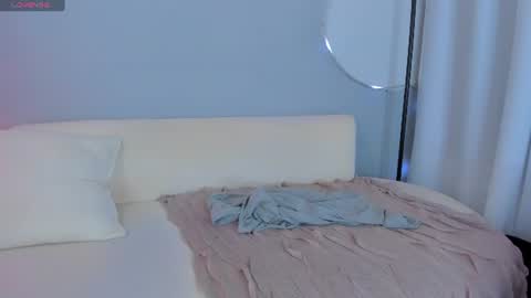 Sophie online show from 06/16/26, 11:40