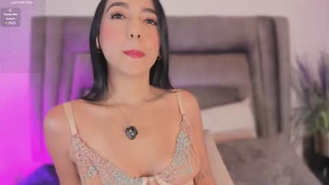Sophie  online show from 06/15/26, 11:45