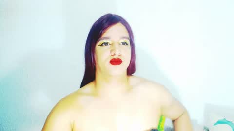 Snapshot of sophiehillsxo chatting on 04/12/26, 02:27 sophiehillsxo online show from 04/12/26, 02:27