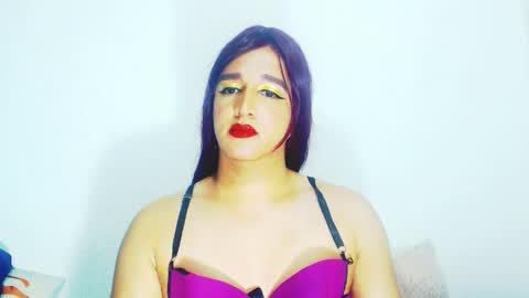 Snapshot of sophiehillsxo chatting on 04/18/26, 11:14 sophiehillsxo online show from 04/18/26, 11:14