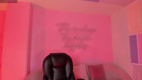 Sophie Houston online show from 05/14/26, 03:02