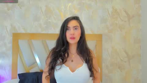 Sophie online show from 11/12/25, 01:33