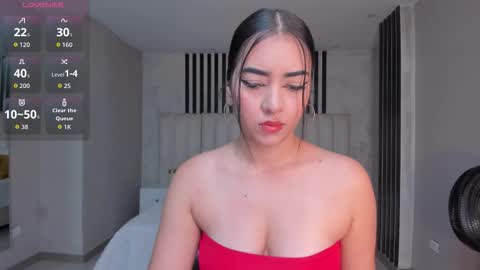 Sophie online show from 11/30/25, 11:31