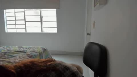 Snapshot of sophielatina chatting on 02/11/25, 10:39 Sophia online show from 02/11/25, 10:39