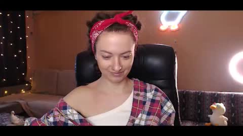 Snapshot of sophieleroux chatting on 02/01/26, 12:04 sophieleroux online show from 02/01/26, 12:04