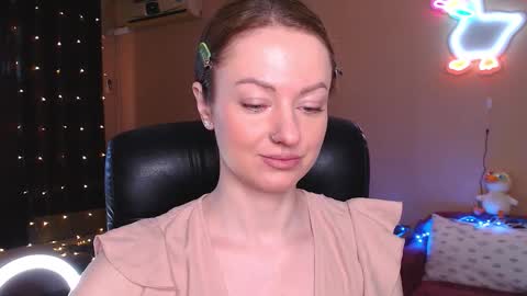 Snapshot of sophieleroux chatting on 03/14/26, 12:21 sophieleroux online show from 03/14/26, 12:21