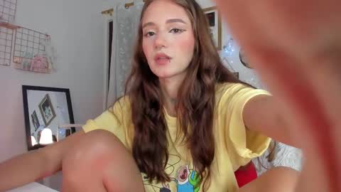 Snapshot of sophieluck chatting on 02/09/25, 06:11 Sophie online show from 02/09/25, 06:11