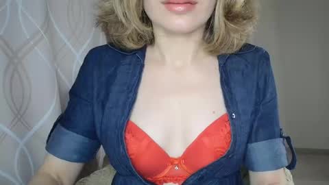 Sophiemisss online show from 11/02/25, 08:06