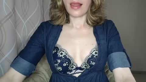 Sophiemisss online show from 05/08/26, 06:30
