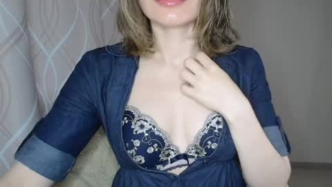 Sophiemisss online show from 05/14/26, 05:36