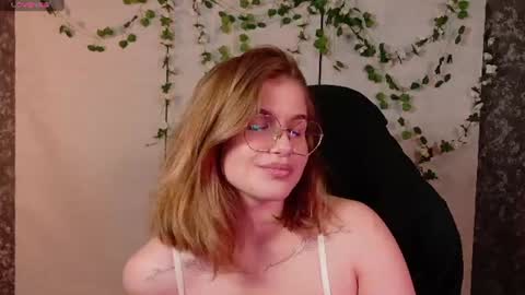Sophie online show from 06/30/26, 08:43