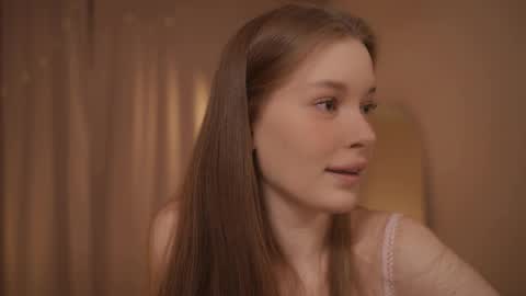 Snapshot of sophiephoria chatting on 03/12/25, 06:33 Sophie Next stream 3 online show from 03/12/25, 06:33