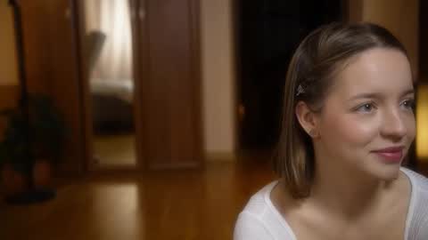 Snapshot of sophiephoria chatting on 10/12/25, 03:11 Sophie Next stream 3 online show from 10/12/25, 03:11