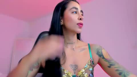sophierooy online show from 05/08/26, 01:16