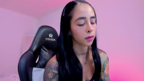 Snapshot of sophierooy chatting on 07/09/26, 12:15 sophierooy online show from 07/09/26, 12:15