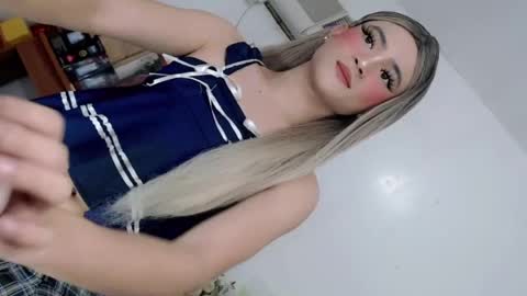 SOPHIEX online show from 07/27/26, 10:44