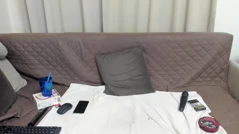 Sofia online show from 02/11/25, 04:33