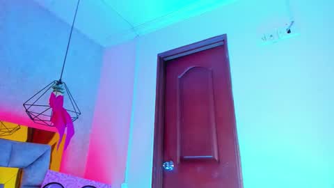   Sophie  online show from 02/01/26, 08:13