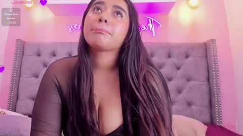 Sophii  online show from 11/05/25, 10:32