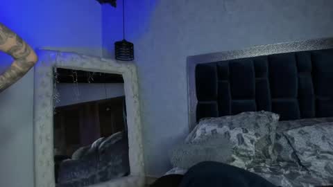 sophi online show from 02/19/25, 04:12