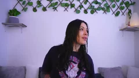 Sophiie online show from 11/10/25, 01:43