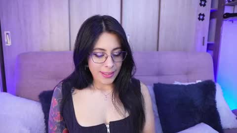 Sophiie online show from 05/06/26, 04:19