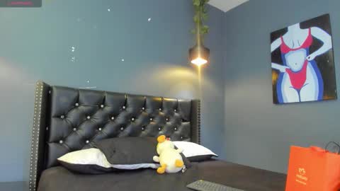 Sophie Taylor online show from 11/19/25, 11:32