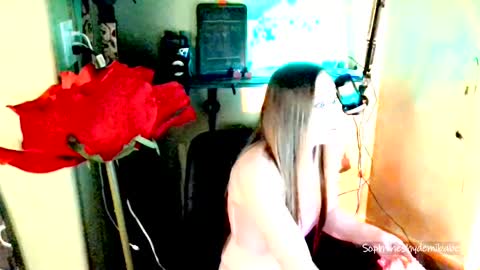 Soph online show from 04/28/26, 03:44