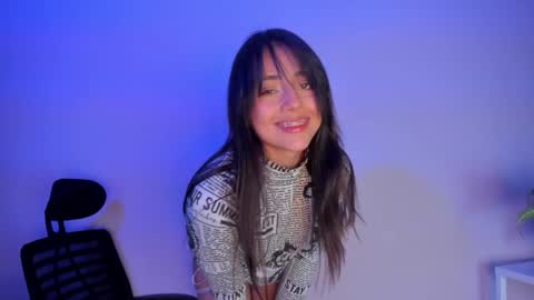 Snapshot of sophy_smilesweet chatting on 01/02/25, 02:57 SOPHY ROGERS online show from 01/02/25, 02:57