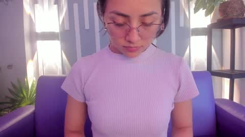 Snapshot of sophy_smilesweet chatting on 01/03/25, 11:35 SOPHY ROGERS online show from 01/03/25, 11:35