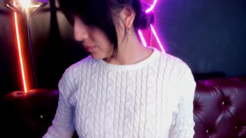 Snapshot of sophy_smilesweet chatting on 02/01/25, 11:32 SOPHY ROGERS online show from 02/01/25, 11:32