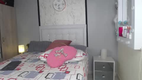 Sofia  online show from 12/19/24, 01:39