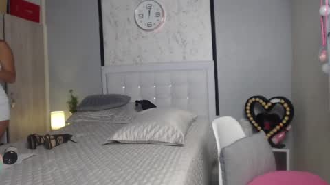 Sofia  online show from 03/11/25, 06:10