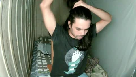 Snapshot of sordauq chatting on 04/15/26, 02:18 Siemaco online show from 04/15/26, 02:18