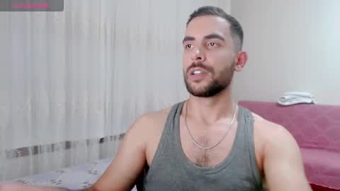 luis online show from 11/29/25, 10:02