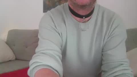 Snapshot of soumisanal2013 chatting on 12/22/24, 09:00 soumisanal2013 online show from 12/22/24, 09:00