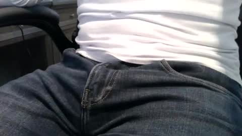 Snapshot of southdbd chatting on 01/12/25, 09:19 southdbd online show from 01/12/25, 09:19