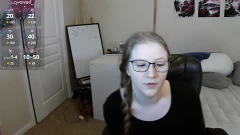 Snapshot of southerbunny chatting on 01/19/25, 09:11 Bunnydathug online show from 01/19/25, 09:11