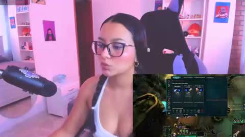Lili online show from 06/12/26, 04:39