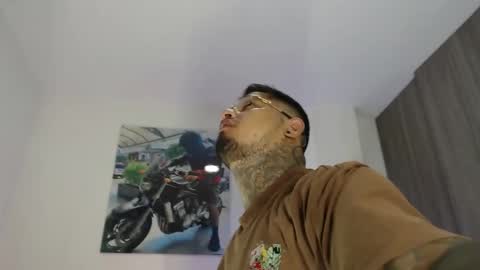 soy_apolo online show from 12/17/25, 02:12